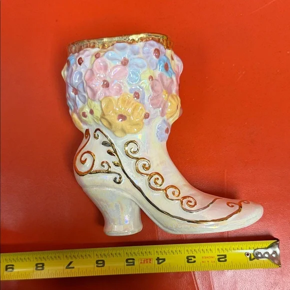 Vintage Ceramic Victorian style Boot Vase or planter 1980s - Picture 13 of 16